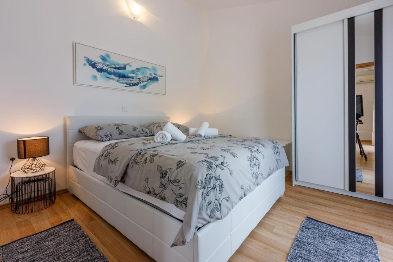 יאדראנובו Apartments Barbara 2 מראה חיצוני תמונה