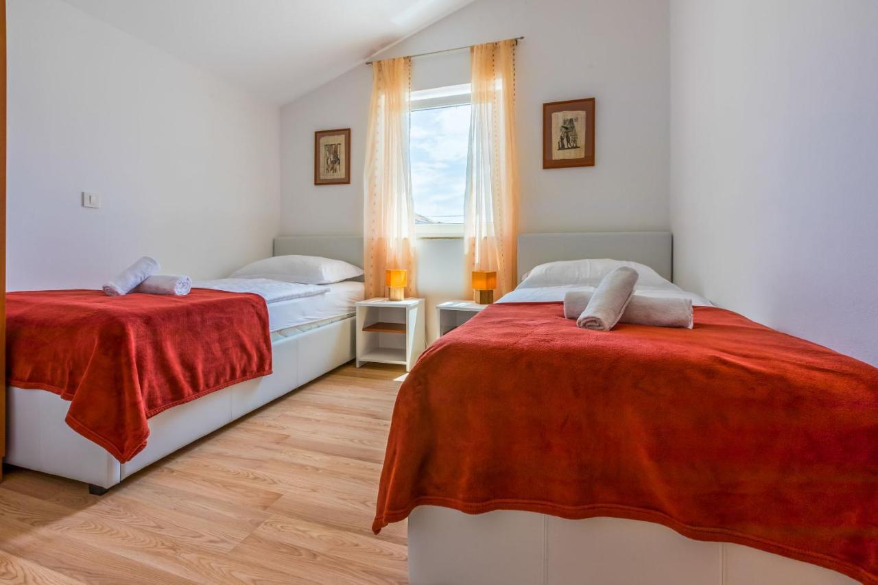 יאדראנובו Apartments Barbara 2 מראה חיצוני תמונה